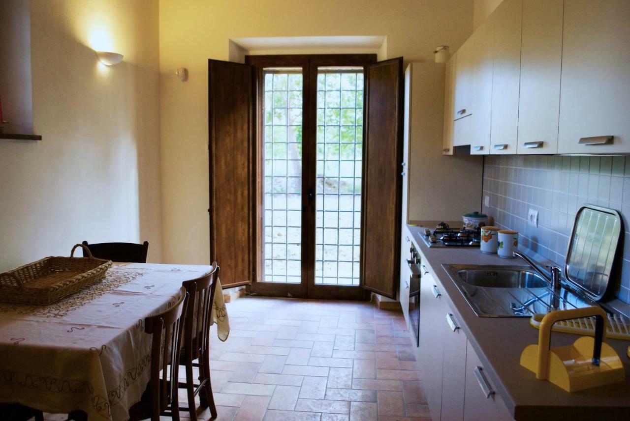 Villa Licinia Foligno Extérieur photo